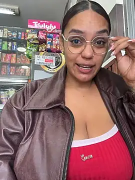 Sara-77 webcam