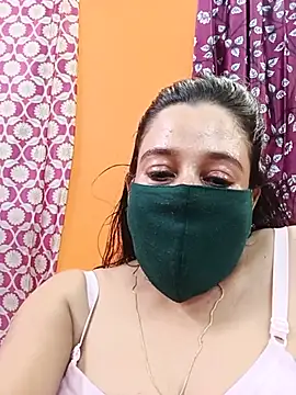 Hotpuja25 webcam