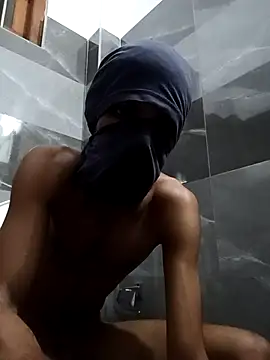 ur_skinny_boy (M young) - Strap the dick with Red Strip