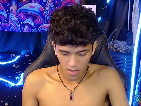 hugekenbigcock webcam
