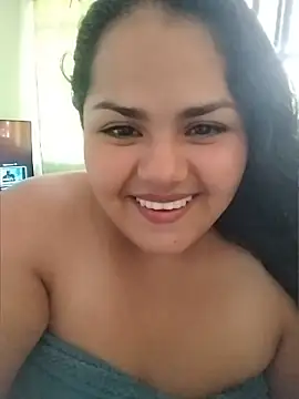 MiaBloom0 webcam