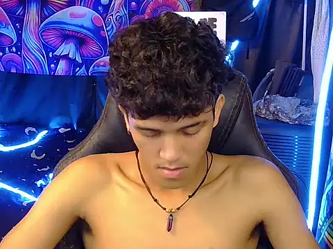 hugekenbigcock webcam