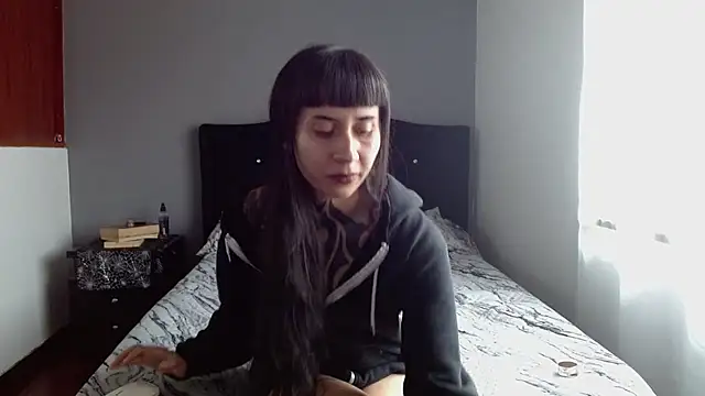 Emilia_1995 webcam