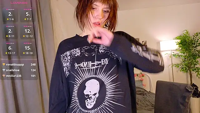 KikiMoor webcam