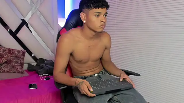 nova_mitchell7 webcam