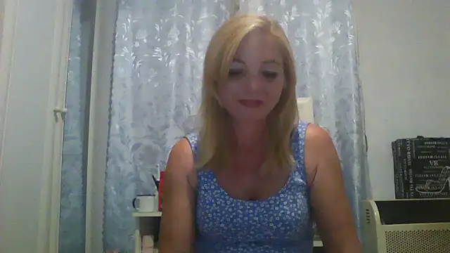 Lola_115 webcam