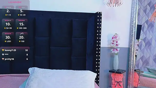 EbonyCoWorker webcam