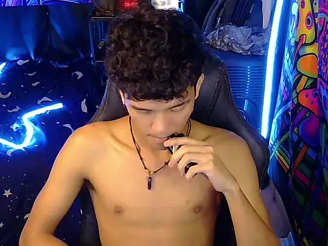 hugekenbigcock webcam