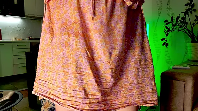 ursexymilf (F milf) - squirt!!!