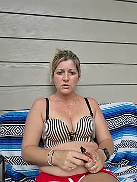 NikkiBlisss webcam