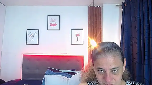 sasi_luna webcam