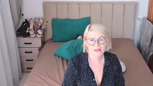 sabrinamacmarren webcam