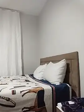 Nergiz2135 webcam
