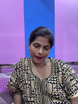 SUZY_QUEEN01 webcam