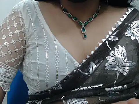 Lovely_Siri_23 webcam