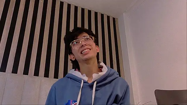 Twink_Sebas7