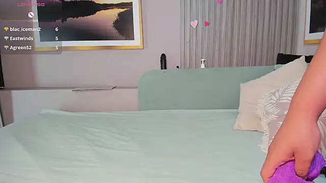 Karlie_moore_