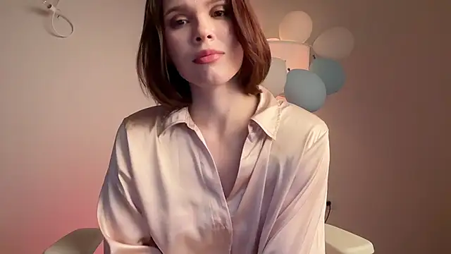 stacyluxxe live cam on StripChat
