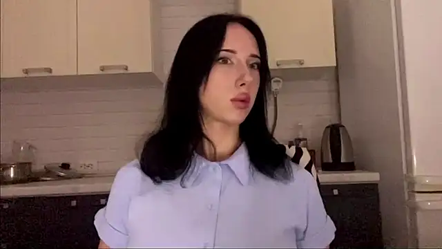 IsabellaQiueen webcam