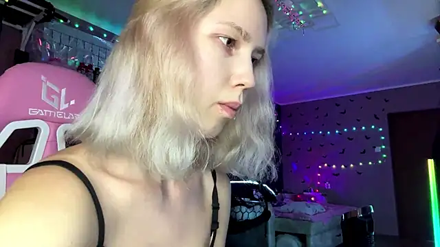 lonely_bunny webcam