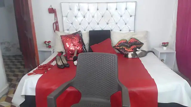 Sweetbigcatt webcam