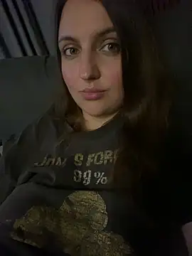 AliceDesmee webcam