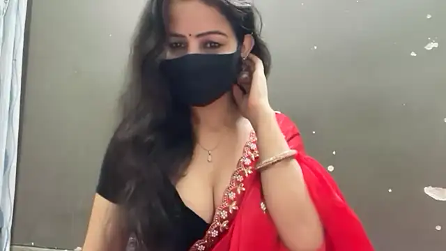 kanika_76 (F young) - Hot dance with dress