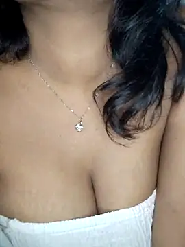 Lal_pari1432 webcam
