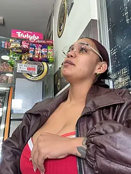 Sara-77 webcam