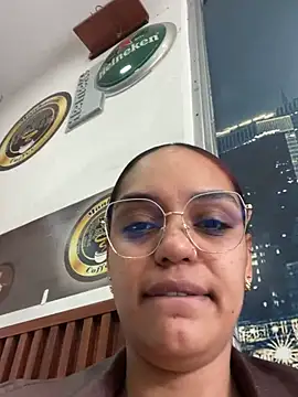 Sara-77 webcam