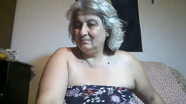 ExquisiteMature webcam