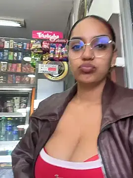 Sara-77 webcam