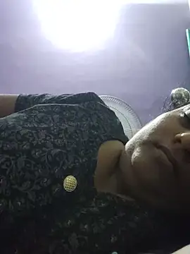 yamini1431 webcam