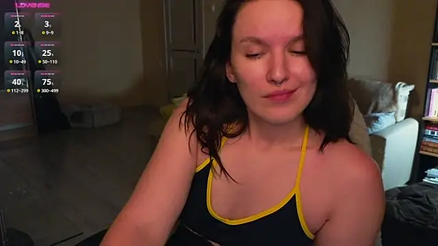 Val_lava live cam on StripChat