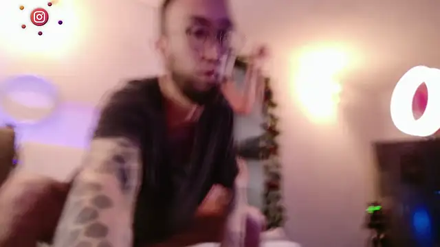lilithandpaul webcam