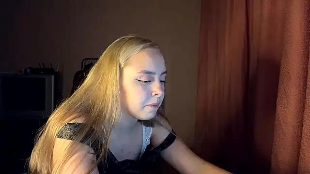 ZoraDearmon live cam on StripChat
