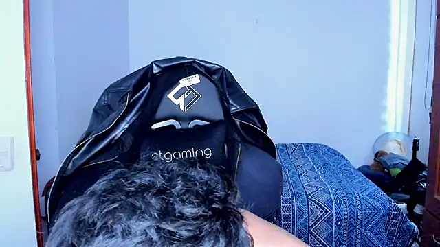 Tommy_Bred webcam