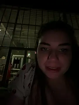 EllyNora webcam