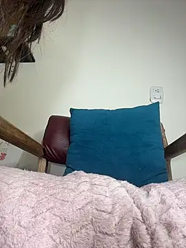 LilaRvsh webcam