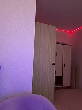 KimEvanss webcam