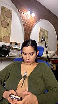 LuciaLatina webcam