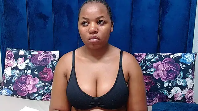 HotSmallTits webcam