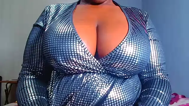 BERNINIBLUSHX89 webcam