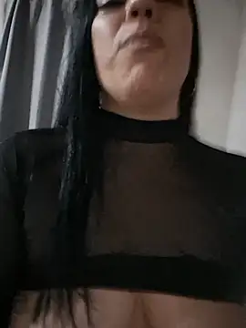 paulitta- (F milf) - Rebotar lolas y cola en 4