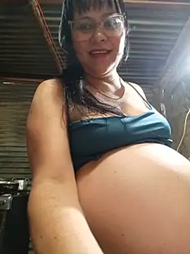 Dirty_Pregnant_Mommy webcam
