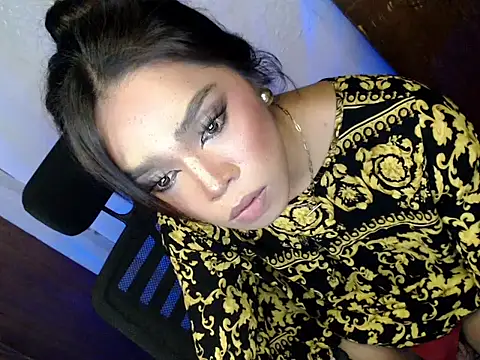 selffucker_dollmaker69 webcam