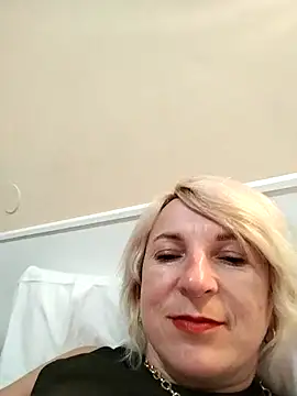 AhlyssaLove1155 webcam