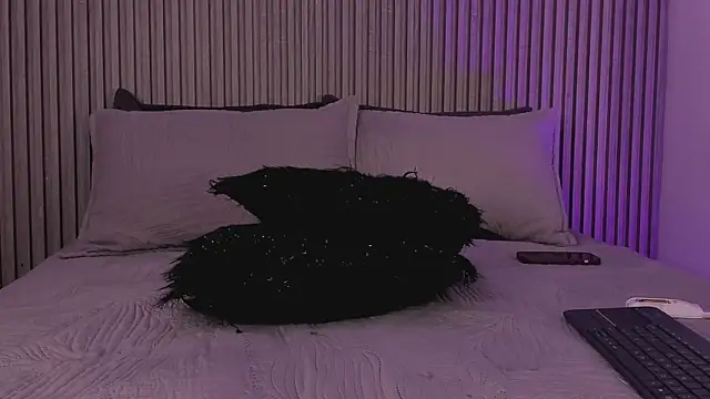 ashvalentine_ webcam
