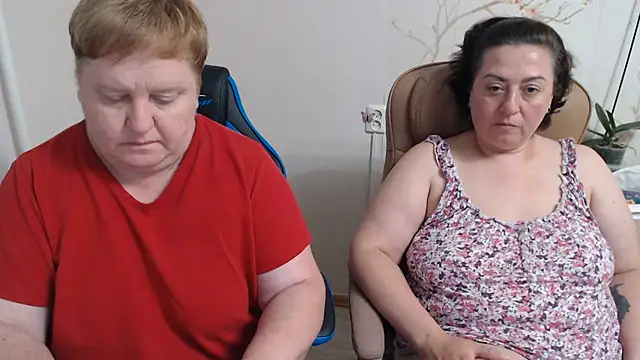 Lindy-Jeanie webcam