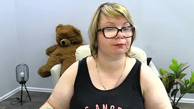 BonnnyBoobsy webcam